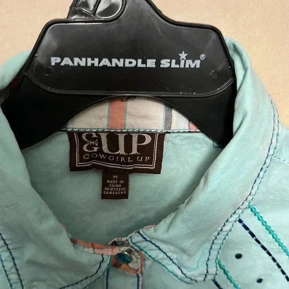 Shirt - Picture 3 of 6